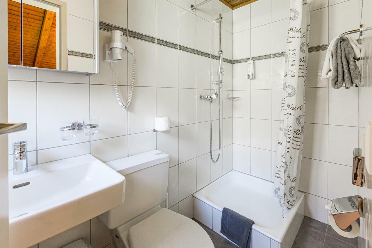 Hotel Blinnenhorn Reckingen Luaran gambar